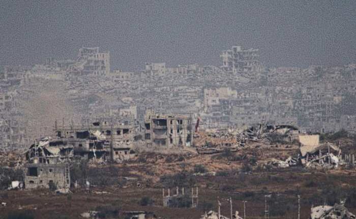 Live updates: Israeli strikes pound Gaza as a US-backed group plans to start aid operations