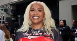 Lizzo Flaunts Trim Waist In A Corset Outfit After Massive Weight Loss As She Slams Critics Calling Her 'Skinny'