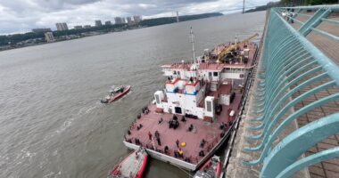 NYC sewage boat explosion in Hudson River kills 1 city worker, injures 2 others