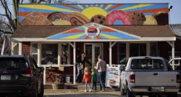 New Hampshire bakery wins 'ludicrous' legal spat with local authorities over donuts