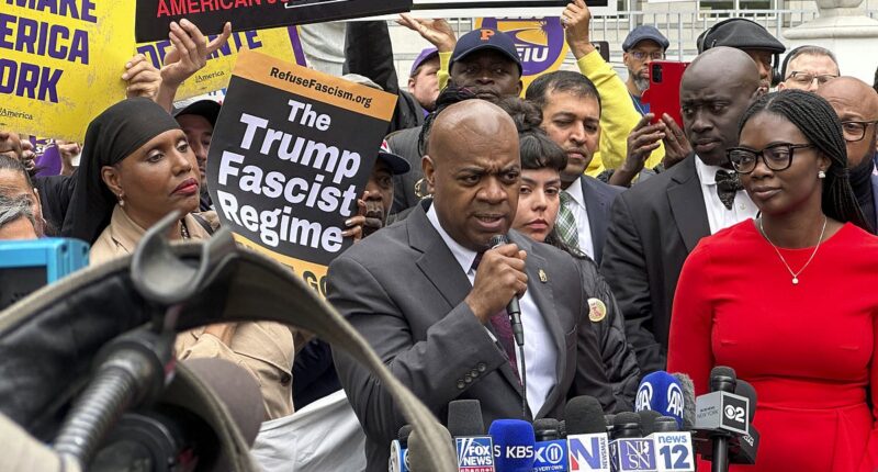 Newark mayor caught in hot mic moment making vulgar comment about Trump official while in court over arrest at ICE detention center