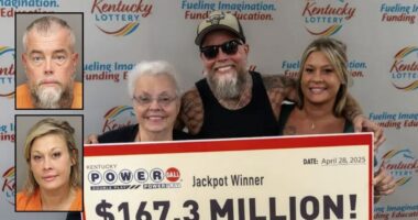 Powerball winner kicked cop in the face during fight: Police