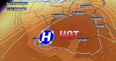 Rare heat wave hits Florida in May. When will it end?