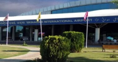 Ten explosions heard near international airport in Kashmir as India & Pakistan trade blows with nations on brink of war