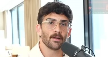 The 'Democrats' answer to Joe Rogan' is detained after giving border agents blunt response about Trump