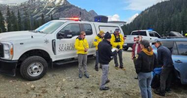 Three climbers fell 400 feet to their death. One climber survived and drove to a pay phone