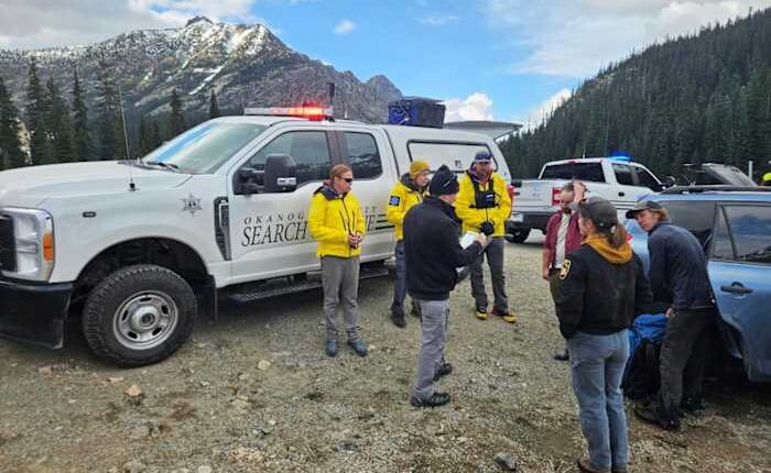 Three climbers fell 400 feet to their death. One climber survived and drove to a pay phone