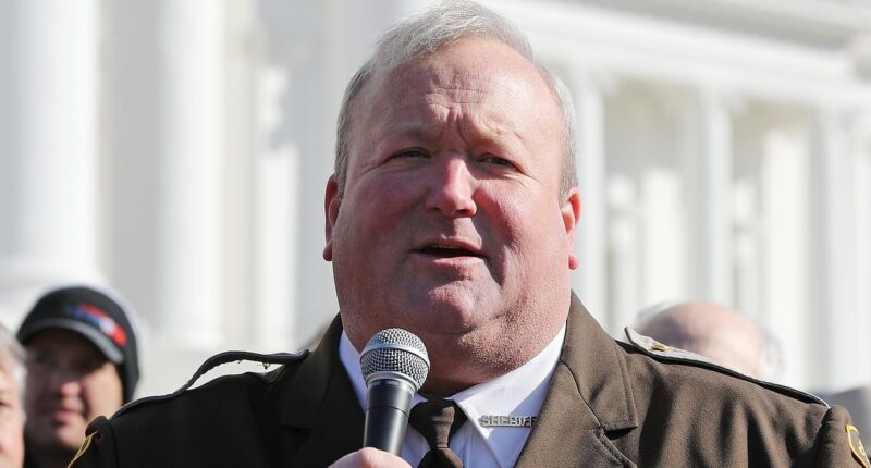 Trump pardons former Virginia sheriff convicted of bribery while blasting Biden's 'corrupt' Justice Department