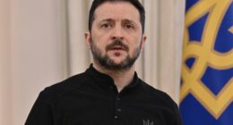 Ukraine’s Zelensky urges Trump to attend ceasefire talks & demands West impose sanctions if Putin skips meeting