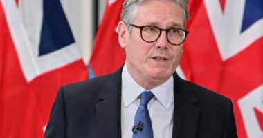 Under-fire Sir Keir Starmer accused of inflicting £30bn of self-harm on UK with Chagos Islands giveaway
