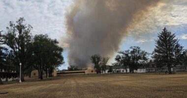 Wildfire damages Civil War-era historical site in New Mexico as campgrounds are evacuated