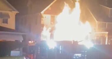 1 dead, 1 critically injured after Cleveland house fire