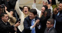 Colombian Sen. Miguel Uribe Turbay in serious condition after shooting at political rally