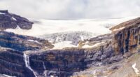 At least 1 hiker killed & 3 injured in horror rock slide at Banff National Park in Canada
