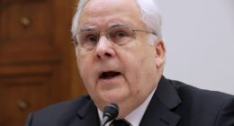 Billionaire FedEx founder Fred Smith who pioneered modern delivery service dies aged 80 leaving 10 children