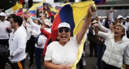 Colombian Sen. Miguel Uribe Turbay in serious condition after shooting at political rally