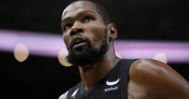 Kevin Durant is going from Suns to Rockets in blockbuster trade, sources tell ESPN