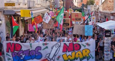 'Kisses yes, Bezos No,' protesters say, as Bezos wedding bonanza stirs controversy in Venice