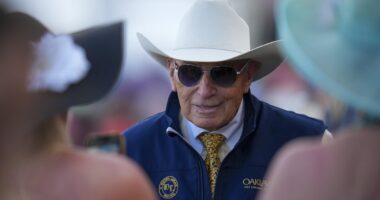 Legendary Hall of Fame horse trainer and face of the sport dead at 89 after being rushed to hospital