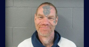 Man convicted of throwing rocks at jail makes new threats