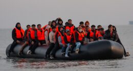 Mastermind of Australia’s successful small boats crackdown urges Sir Keir Starmer to resurrect Rwanda plan
