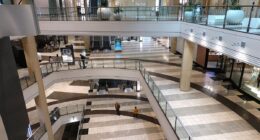 San Francisco's biggest mall loses another clothing store as businesses battle theft and run-down environment