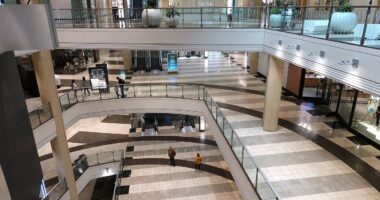 San Francisco's biggest mall loses another clothing store as businesses battle theft and run-down environment