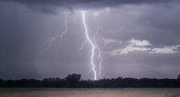 Severe thunderstorm warning still in place for several Northeast Ohio counties