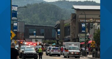 Six hospitalized after Gatlinburg crash