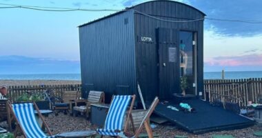 Spa that banned trans women from all-female sauna event faces fury for issuing apology