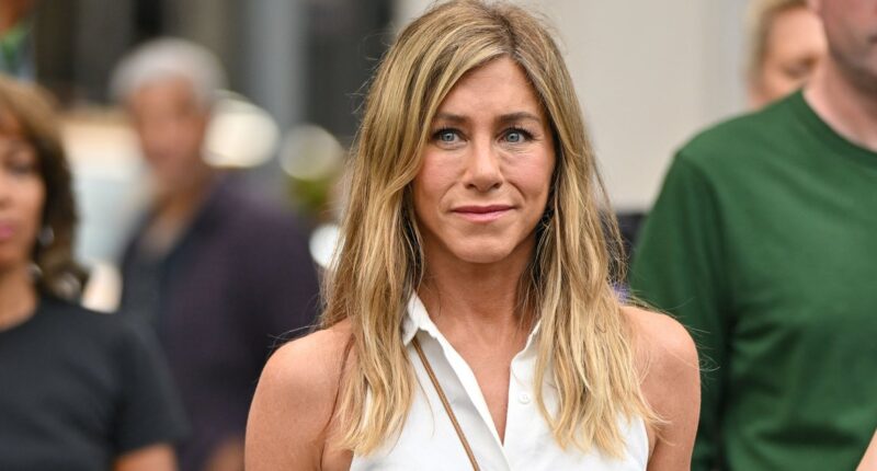 This Acne Treatment Has Been in Jennifer Aniston’s Routine Since the ’90s