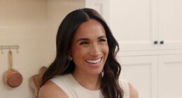 Tina Fey and Amy Poehler poke fun at Meghan Markle with barbed comment about her recipes