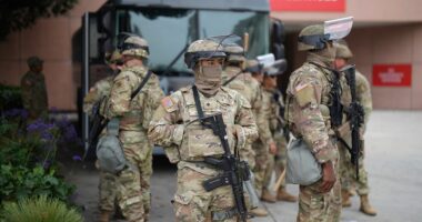 Trump admin deploys 2K more troops to blue city for anti-ICE riots