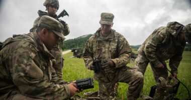 U.S. Army deploys cutting-edge $13M smart rifle scopes that automatically shoot down enemy drones in combat