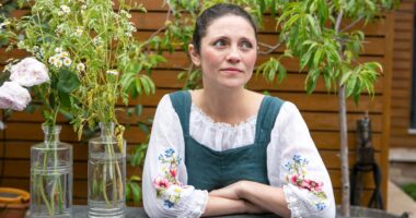 Ukrainian TV chef reveals her mum’s heartbreaking last act before being forced out of family home by Russian invaders