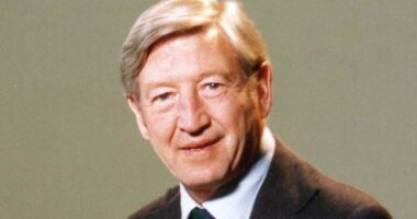 Sandy Gall dead at 97: Veteran News at Ten presenter dies at home